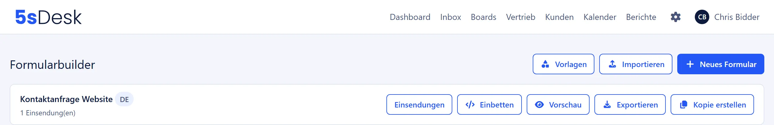 Formularbuilder mit einem veröffentlichten Formular und den Aktionen je Zeile